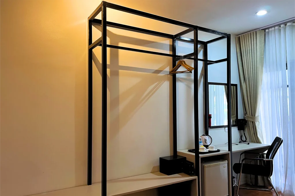 Suite Room - Photo 4